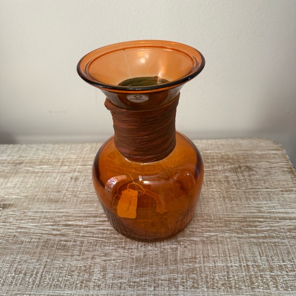 Vidrios San Miguel Orange Vase, Handmade In Spain from 100% Recycled Glass, 8” - Picture 8 of 8
